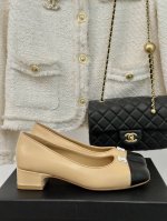 厂价 Chane*｜小香24P新品 双c粗跟单鞋！ 鞋面采用进口小羊皮 内里踮脚均为丝绸羊皮 意大利进口牛皮大底 跟高：3.5Cm Size：35-39 40