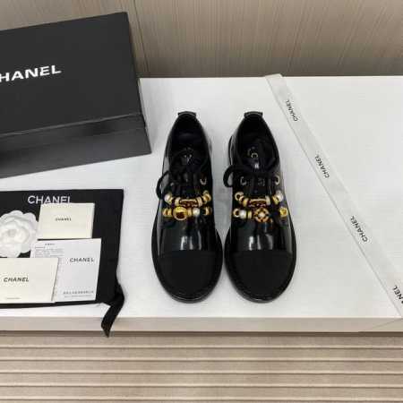 出厂价 Chanel香奈儿24最新 vintage复古双C扣链条小金球乐福鞋 梦回校园系列，岁末明星同款，上脚秀气，脚感无敌好穿，小圆头大气简约，鞋面拼皮设计， - 点击图像关闭