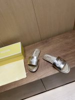 2025春款官网同步Michaelkors 印花时尚休闲平底拖鞋独家齐色发售！ 码数35-42 35 41 42定制不退换 工厂正常开始出货 跑量价