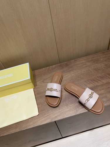 2025春款官网同步MichaelKors 印花时尚休闲平底拖鞋独家齐色发售！码数35-42 35 41 42定制不退换 工厂正常开始出货跑量价 元