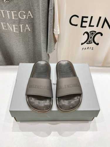 高版本跑量价230 Balenciag*巴黎世家2025情侣款懒人沙滩拖鞋经典跑量款，码数：35-45 原版包装