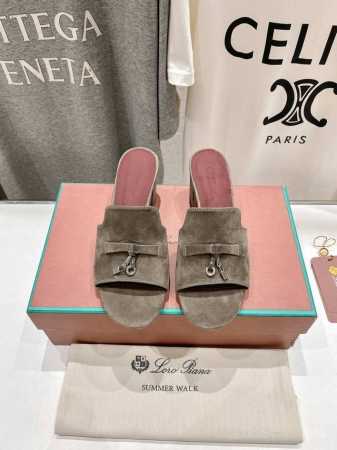 高版本出厂 高跟 Loro Piana* Lp 诺悠翩雅2025Ss春夏新款高跟拖鞋 市场顶级品质 极简高级大方～高级而舒适的气息～ 夏天当然就得美美哒～ 上脚 - 点击图像关闭