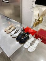 冲量价: Rene Caovilla芮妮 乔薇拉 Rc 蛇型缠绕爆红仙女凉鞋系列，魅惑华丽的顶级硬货，年度重量级镇店精品！全球断货的绕环钻带凉鞋！明星同款，平台