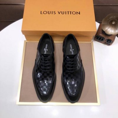 工厂P批 Louis Vuitton 原单 新款Lv路易威登 * 顶级版本 Lv经典皮鞋！选用进口原版单牛皮 原版真皮边条拼接耐磨橡胶大底！高品质精品！码数38