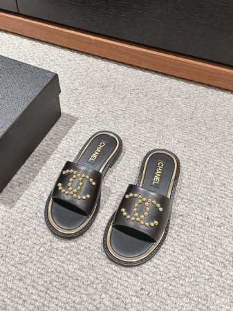 顶级品质 Chanel Ss24 New Arrival～ 小香2024春夏新款平底拖鞋 面料：混种羊皮 内里：环保混种羊皮 鞋底：意大利真皮大底 Size: - 点击图像关闭