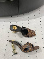 早春新品 面料 布 内里 羊皮 鞋底 牛皮 优雅风格 创造不一样的感觉 跟高 10 Cm 专柜包装 简约气质款式 Show Bdetails Size. 35-