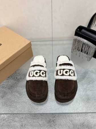 工厂价： 厚底 UGG秋冬厚底毛毛拖 lisa 海莉 jennie同款 一款增高神器～显高还又拉腿长 看多了经典款 需要一些点缀 成为寒冬流行穿搭的主流趋势 漫 - 点击图像关闭