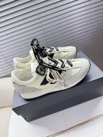 nb 471 运动鞋 复古运动鞋 慢跑鞋，上世纪70年代的意大利街头风格 Nb新百伦 全新 Newbalance 471 系列，以更纯粹的复古风格设计打造的全新