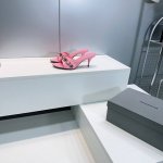 工厂p价 女装女鞋 运动原单！顶级品质巴黎世家 Balenciaga 2025春夏新色经典金属铆钉高跟拖鞋！这双Cagole拖鞋鞋型是淑女拖鞋上面的铆钉又超级朋