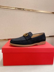 工厂p价 Valentl华伦天奴 顶尖工艺 华伦天奴，时尚休闲运动款，多元素拼色！纯正高品质可1：1比较！面料：原版小牛皮 再生尼龙 ！内里：牛皮里附牛垫！质感