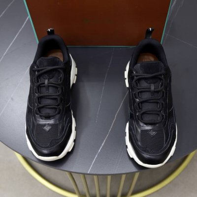 出厂价pp Loropiana 诺悠翩雅 Lp男鞋 size 38-44 45.46定制 牛皮拼接 真的特别好穿 慵懒 松弛 随性 舒适度满分 并且颜色的选择很