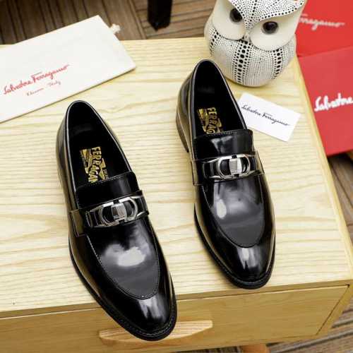 菲拉格幕 Ferragamo 新款男士休闲套脚鞋官网原版1:1开模，原单品质做工精细，高端奢华鞋面采用进口意大利头层牛皮奢华皮内里橡胶耐磨防滑大底，穿着透气舒适