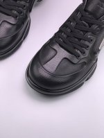 prad* 胎牛压纹 气垫底 高品质男鞋 进口胎牛皮 皮纹清晰细腻 色泽均匀自然 质感一流 注塑压纹工艺 定型效果极佳 羊皮内里 组合气垫底 质地轻盈 减震气垫
