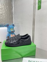 Bottega Veneta 女士Sawyer运动鞋 纯手工 头层牛皮编织 高版本系列 黑色头层牛皮 超好看的编织鞋经典回归 黑白两个配色老客人心心念念的经典款