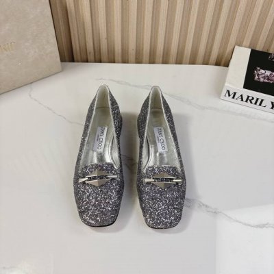 高版本Jimmy Choo 4 春夏新品爆款 乐福单鞋 高跟 系列单品 -超级A的一款啊！美得让人窒息！镂空设计给人以一种很神秘的感觉，奢华又不失低调 不管是衣