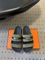 Herme* 爱马仕 二舅拖顶级上新 每年必备的H拖今年还加了新色，美到无法言喻 绝好的穿着舒适感可是经典必备，各种风格搭配都Hold的住！材质：进口定制全山羊
