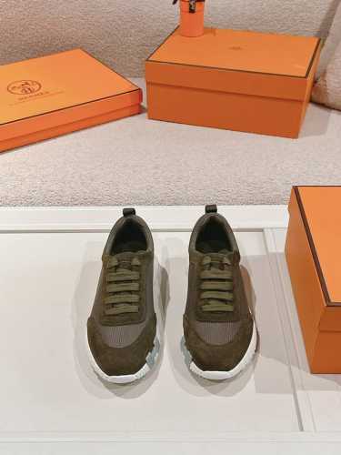 Hermes 皮面 ，情侣款，Size ：码数：35-44 45可订做 Hermes 爱马仕 顶级版本#经典情侣款 休闲运动鞋情侣款休闲之履运动老爹鞋结合高
