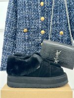 厂价 Ugg 24Ss新品厚底马毛雪地靴 这无法抗拒的新时尚～今年的厚底系列真的是小个子的福音 轻便好穿，要温暖更要大长腿！显的腿超长，休闲又时髦，踩上去像掉进