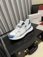 出厂价Pp： 纪梵希原单品质.～ 独特现代风运动鞋。休闲鞋潮男必备款 意大利进口原版品牌，进口原版皮，猪里 拒绝脱色磨脚 鞋底：原厂特供原版气垫底，法国懒人风格