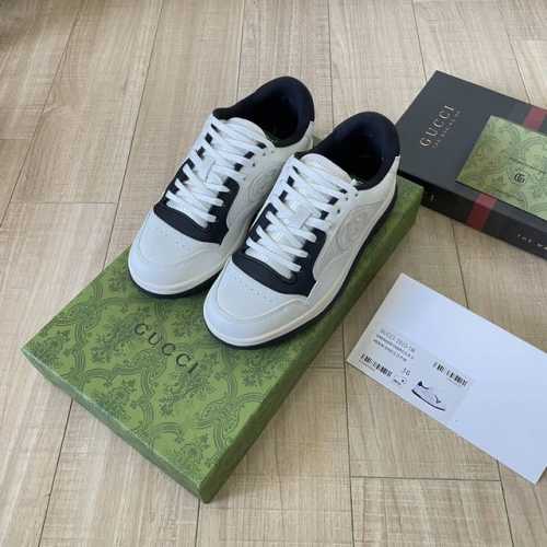 出厂：150 Gucci 古驰春夏新款 Mac80系列 情侣款运动鞋 休闲鞋小白鞋 精致小巧的互扣式双G标识浪漫诠释此系列的美学理念。选用米白色皮革，复古灵感巧