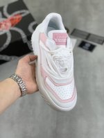 出厂价 实价 Versace 范思哲 正品代购级别，进口原版料，进口原版透气网布面料，拼接牛皮面，进口透气网布内里，时尚滴胶logo胶片搭配，印花图案垫脚，运动