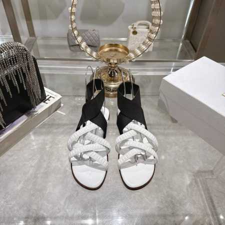 出厂 Dior*迪奥D家2025Ss春夏新款仙女凉鞋 1:1原版复刻 市面上最高版本 各路时尚博主刷爆小红书！超时髦又充满高级感的单品！轻松打造造高端Look - 点击图像关闭