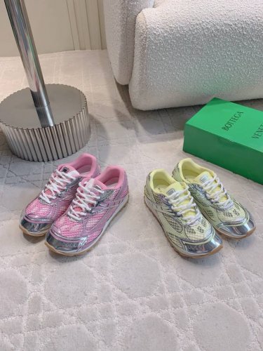 女款 男款 Bottega Venet*新款Orbit网面运动鞋 最全配色 超多明星同款 采用轻质科技网面布料 搭配几何图形外底 王炸系列 高版本 上脚超级酷