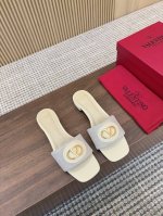 华家25季新款.码数 35-42 价格:橡胶底 .真皮底