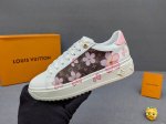 实价： Louis Vuitton 路易威登 Time Out 运动鞋 本款 Time Out 运动鞋为柔软牛皮革压印路易威登标识和 Monogram 图案，以
