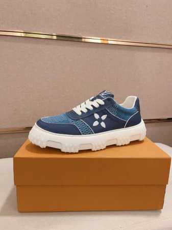 工厂价 Lv~路易威登潮流男鞋 新款出货 最新搭配 官网同款 超高品质 当季热卖 精选头层牛皮 舒适牛皮内里 原版套楦 上脚舒适 耐磨橡胶大底 码数：38-44 - 点击图像关闭