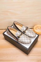 实价 Gucci 古奇官方新款，意大利名模贵族们爆款，时尚界的佼佼者，无可超越，市场高品质精品豆豆男鞋。明星周杰伦同款，原单正品，采用进口原版牛皮，头层猪皮内里