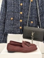厂价 the Row25S新品复古 流苏乐福鞋 极简主义的设计风格 上脚超级显瘦又舒适 日常随心搭配裙子 裤子 都无敌好看 鞋面采用原版定制材质 内里垫脚均为混