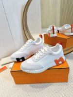出厂价：女 男款+20 高版本 Hermes 爱马仕情侣款运动鞋 支持退换 原单鞋 市场顶级品质 轻质材料 柔软舒适 高端定制 原版大底 鞋面进口羊猄+牛皮 牛