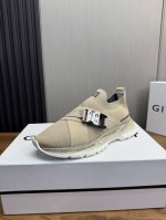 工厂P价 Gv *Y～纪梵希.全新Giv 男士休闲运动鞋，鞋面高密飞织制成！上脚效果帅气有型，增高4Cm，提升气场，轻质气垫大底，脚感舒适！ Size：39-4