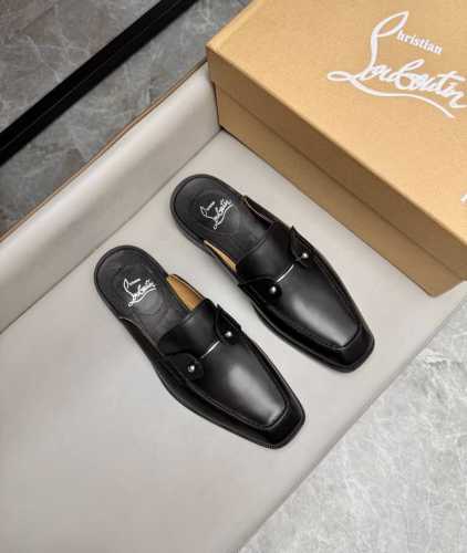 元Christian Louboutin Cl 高端真皮夏季男士拖鞋，进口小牛皮，牛皮内里，牛皮内里让鞋子穿在脚上时尚又舒适，原版真皮大底，码数：39-44 3