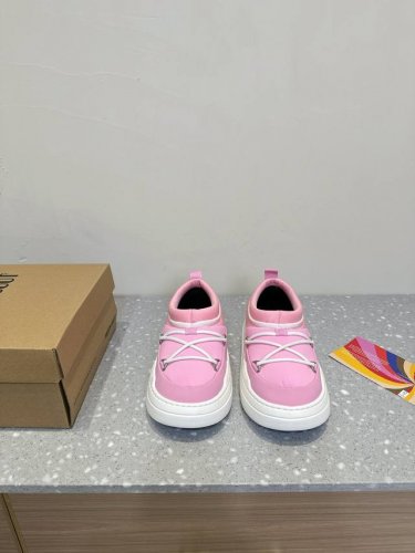 Moon Boot最新24秋冬新款PARK ICON系列 系带 厚底 休闲鞋 一脚蹬 雪地靴 棉靴 原版购入开发 做货 这款Park Icon休闲鞋 采用海绵材