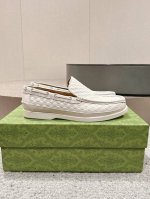 出厂p布面 皮面+10、 GUCCI古驰24秋冬新款老花男士乐福鞋小皮鞋 专柜同步发售，意大利进口原版小牛皮，牛皮内里， 凸显高端 贵气 档次 做工考究，鞋底：