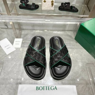 葆蝶家 新款编织平底凉鞋 超大双层厚底 又酷又舒服 大格子编织 大方得体 39-44 38 45 订不退换