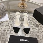 Chane*小香中古系列粉色水钻高跟后空凉鞋 每一次的美都不是瞬间 而是永恒！鞋子自身材质实在太神仙好看了，极力推荐！ 鞋面：原版定制羊京 内里：羊皮内里 跟高