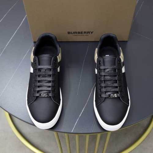 牛里 Burberry巴宝莉 经典低帮滑板套脚鞋｜进口牛皮搭配经典格纹布料｜舒适透气内里｜原版大底｜做工精细穿着舒适 Size：38-44 45定做
