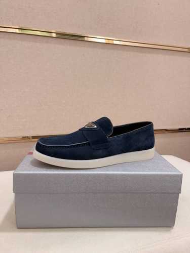 工厂价 高版本 新款prada 普拉达 高帮专柜同步上市， 新款男鞋、面料精选发防水科技布。头层牛皮内里。原版开模防滑橡胶大底，精美线条、简约大气，上脚舒服上挡