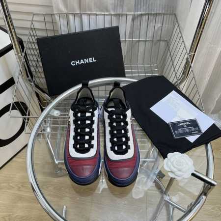 出厂价 滴胶新色 chanel 香奈儿情侣款小香休闲运动鞋老爹鞋情侣款 专柜原版1：1，每个颜色精确对版，内标打码。 面料采用：原版进口牛绒+进口布料+滴胶片 - 点击图像关闭