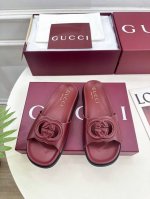 gucci 古驰 25 G家 主打系列终于面世 狠货值得期待 原有的经典 创造新设计 bs新款 双G互扣式镂空拖鞋 代购级别 高级感十足 国内外博主刷爆的一款,