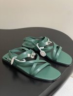 顶级品质 Hermes 爱马仕 June Sandal系列 H家Kelly扣细带罗马凉鞋 小牛皮凉鞋，搭配经典镀钯Kelly鞋扣和袢带。打造简约造型，可谓夏日良