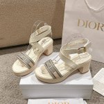 代购级别 迪奥 Dior 春夏走秀新款 Iviera Dway 交叉带高跟女鞋 经典迪奥字母Logo立体刺绣露趾凉鞋 明星同款粗跟圆头厚底鞋 市场顶级版本 材质