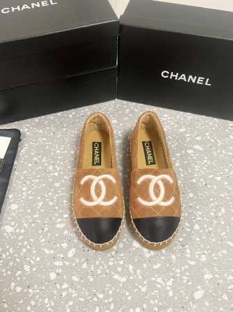 CHANEL香奈儿 25ss 新款早春双c拼色 麂皮小牛皮 渔夫鞋 原版开发，正品工艺，手工折边后缝合，纯手工缝马克线，鞋正中间的双C logo点缀恰到好处，简 - 点击图像关闭