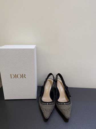 工厂价 J'ADIOR织带女鞋 Dior 迪奥 2024春夏走秀新款朋克风格铆钉鞋 CD明星同款蝴蝶结方头字母logo刺绣高跟凉鞋 市面顶级高端版本 独家首发 - 点击图像关闭