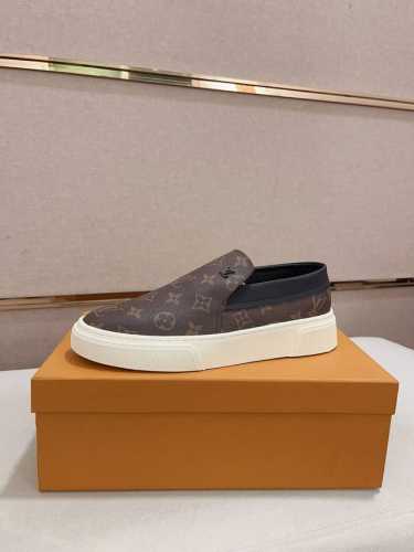 工厂价 Louis Vuitton 路易威登 Lv 顶级新款专柜同步发售，鞋面意大利进口头层牛皮，全进口羊皮内里，完全1比1复刻，鞋底：原厂特供原版底，独家活动