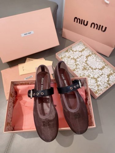 25Miumiu春季上新啦，码数35-40 出厂价P