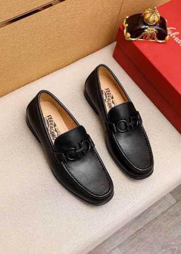 商品商标：Ferragamo 菲拉格慕 休闲皮鞋 正码码数: 38-44 45订制 商品材料：精选 进口头层小牛皮鞋面+奢侈五金扣，进口水染牛皮内里。强烈立体视